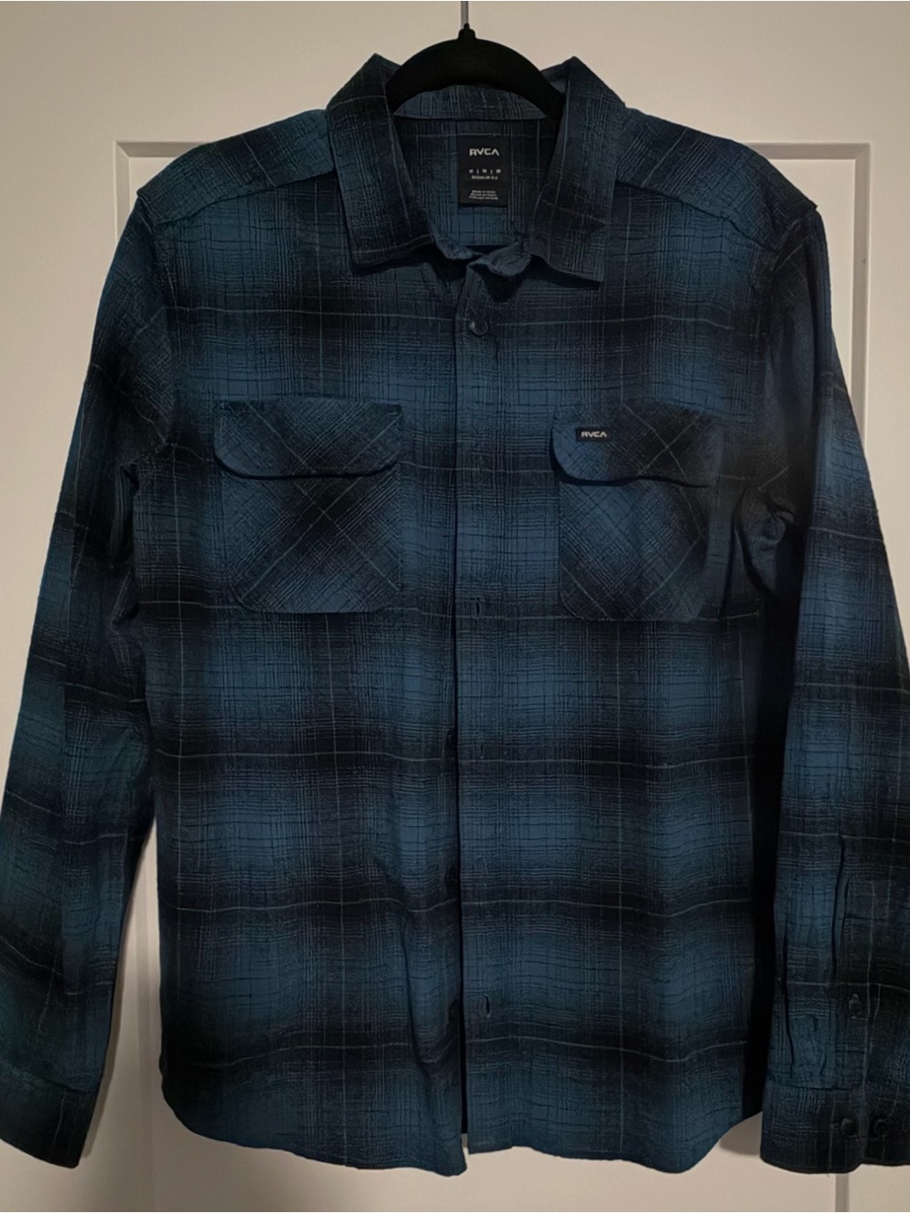 RVCA (NWOT) Men's Blue and Black Plaid Button-Down Shirt